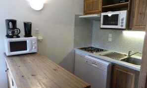Microwave, dishwasher, coffee/tea maker, electric kettle - 3 Rooms for 8 People (Bessans)
