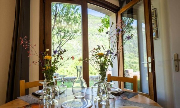 Dining - Gite de France for 4 People (Massegros Causses Gorges)