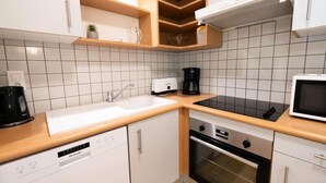 Private kitchen - Cottage in Gorges du Tarn With Pool (Massegros Causses Gorges)