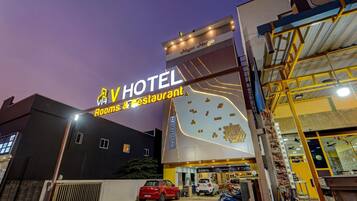 House | Bahagian luar