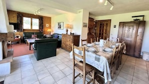 Unclassified image, 2 of 3, button - Apartment in Megeve With Garden & Terrace (Megeve)