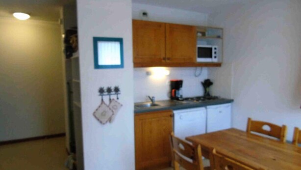 Coffee/tea maker, fridge, microwave, dishwasher - 2 Rooms for 4 People (Modane)