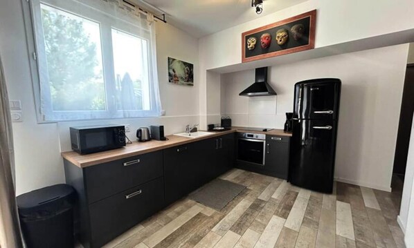 Fridge, microwave, oven, dishwasher - Houses & Villas for 6 People (Notre-Dame-de-Monts)