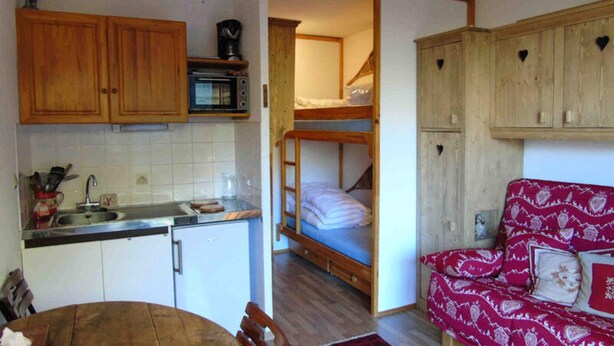 Room - Studio for 4 People (Modane)