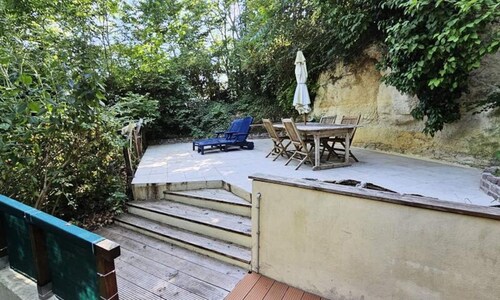 Holiday Home in Meulan With Eiffel Views