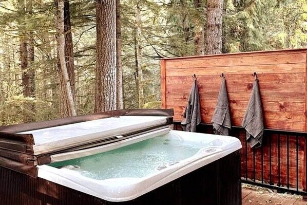 مغطس سبا خارجي