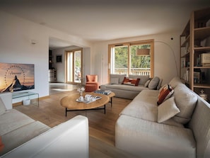 TV, stereo - Chalet Biola Vu - Family-friendly chalet with superb views - OVO Network (Verchaix)