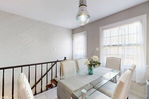 Dining - Elmhurst Oasis: Extended O`Hare Stay (Elmhurst)