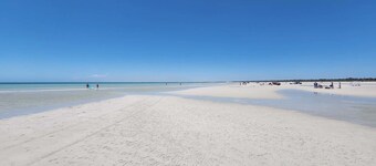 Janet's Rest at Point Turton.
A nostalgic escape nestled on the Yorke Peninsula