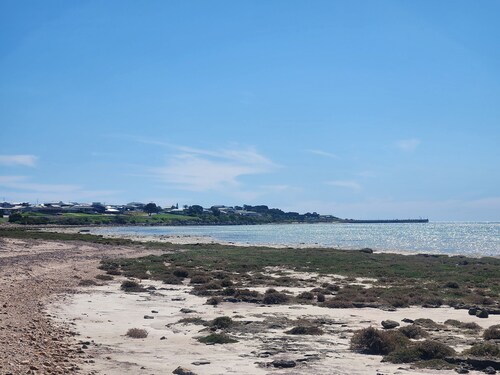 Janet's Rest at Point Turton.
A nostalgic escape nestled on the Yorke Peninsula