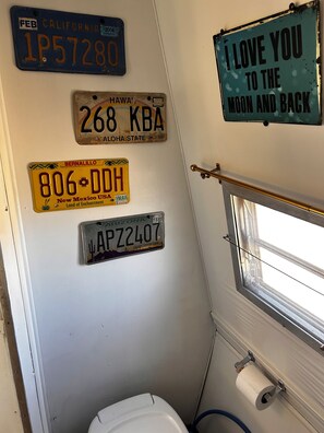 Interior - Tranquil and Charming Vintage Trailer in Santa Fe for a peaceful getaway (Santa Fe)