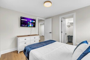 4 عدّة غرف نوم ومكتب ومكواة/لوح كي وواي فاي