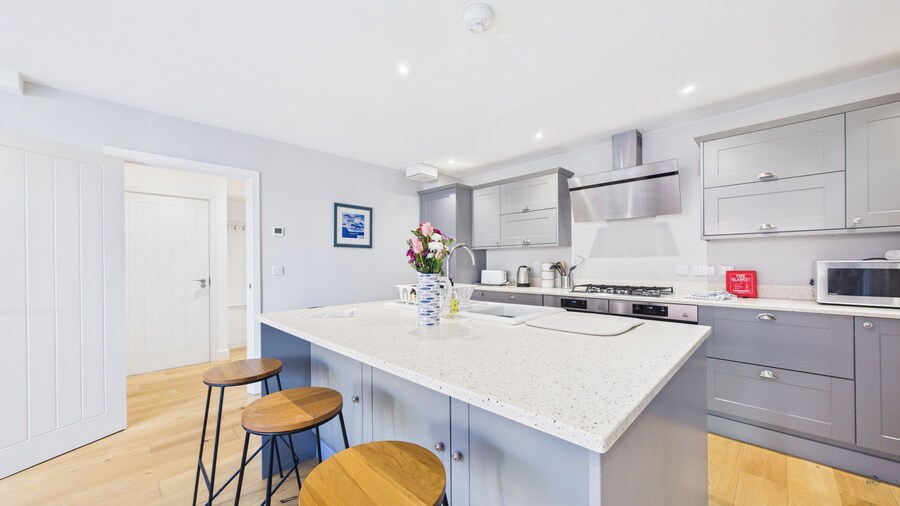 Union Road Where Coastal Calm Meets Conscious Living