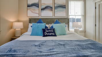 Bügeleisen/Bügelbrett, Reisekinderbett, kostenloses WLAN, Bettwäsche