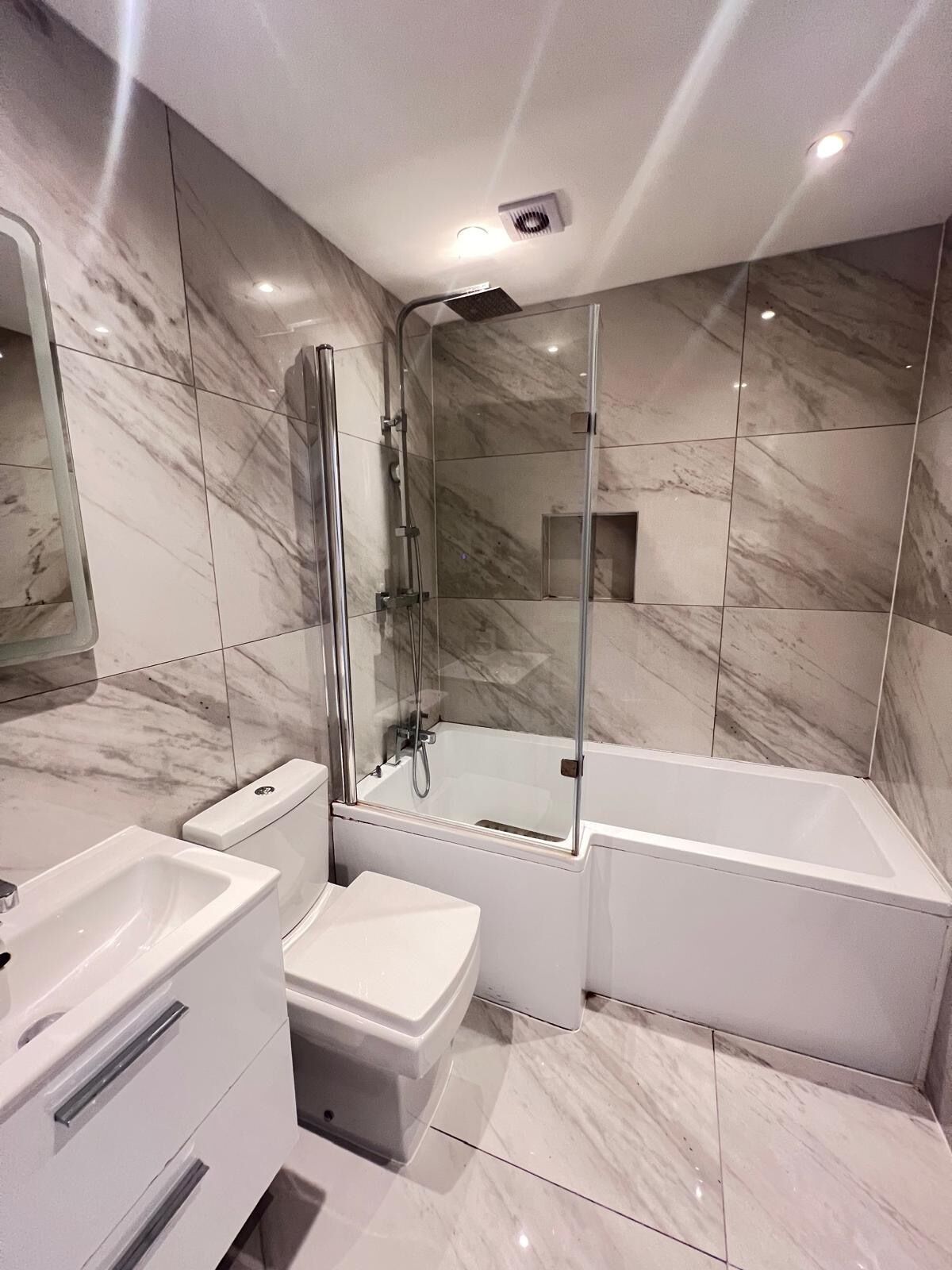 Room, 1 Bedroom, Balcony, Garden View | Bathroom