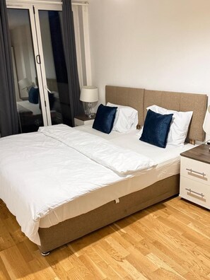 Habitación, 1 habitación, balcón, vista al jardín