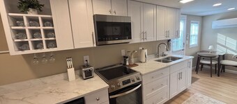 Welcoming studio with AC in charming Delanco