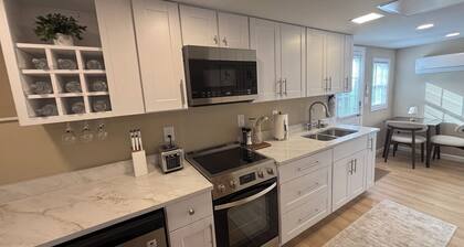Welcoming studio with AC in charming Delanco