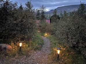 المنطقة المحيطة بالمنشأة