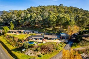 Exterior - Snowview Holiday Units (Tawonga South)
