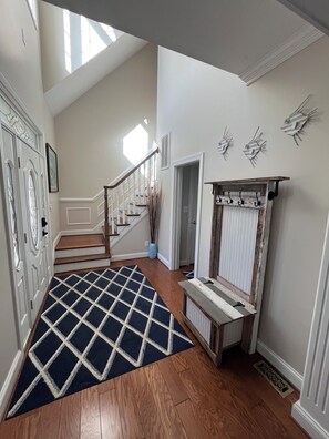Interior - Gorgeous waterfront getaway with breathtaking sunsets and relaxing (Hallieford)