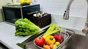 MikrovÄgsugn, ugn, spishÀll och diskmaskin