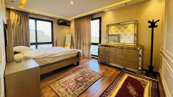 Duplex, Patio, Garden View