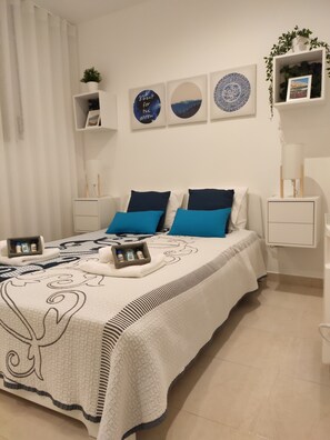 1 غرفة نوم ومكواة/لوح كي وواي فاي وملاءات أسرّة