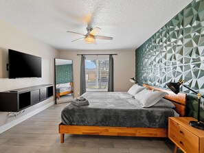 3 bedrooms, iron/ironing board, WiFi, bed sheets