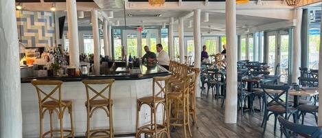 بار (في المنشاة)