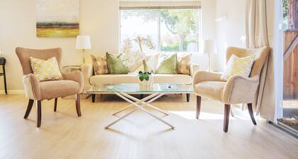 Spacious Mountain View DT 3BR Gem Great for Work & Family