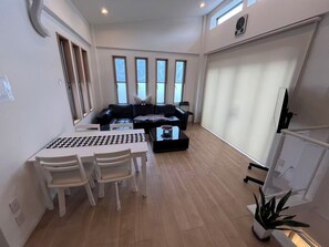 Interior - Only 3 minutes to Osaka station and 5 minutes on foot to Tsukamoto station. Easy access to Kobe and Kyoto (大阪市西淀川区野里１丁目)