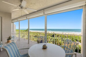 Outdoor dining - Luxurious Penthouse W/ Direct Ocean Front  Balcony, Heated Pool & Hot Tub!  🌊 (Cape Canaveral)