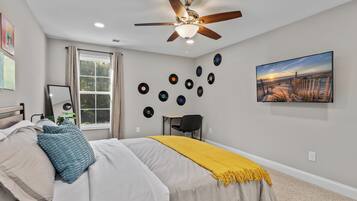 3 多间卧室、办公桌、熨斗/熨衣板、旅行婴儿床