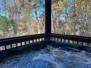 Outdoor spa tub - Peaceful Peaks Family Vacation (Blue Ridge)