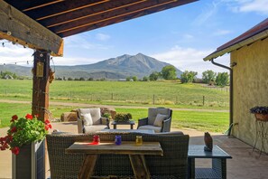 Terrace/patio - Stargazing Mountain Escape Near Carbondale | Starlight (Carbondale)