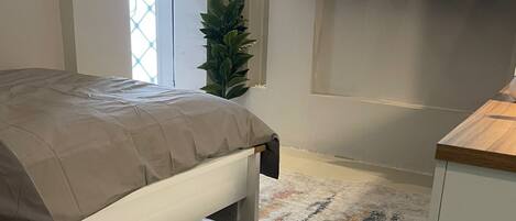 1 soverom, strykejern/-brett og internettilgang