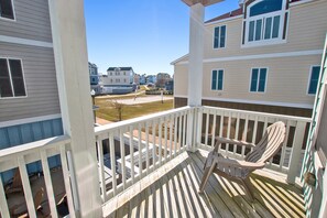 Property grounds - Oceanside, close to beach, Hot Tub, Community Pool-CB57, Coastal Casita (Corolla)