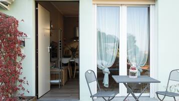 Standard Apartment | Terrace/patio