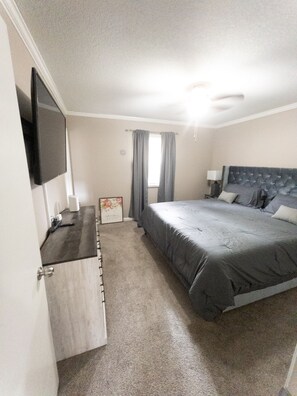 3 habitaciones, escritorio, wifi gratis y ropa de cama 