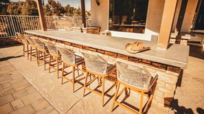 Terrace/patio - Sprawling 5 Acre Mansion with State of the Art Golf Simulator + Pickleball Court (Castaic)