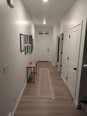 Interior - Spacious 3450 sq ft 5-bedroom house in beautiful Eagle Mountain! (Cedar Valley)