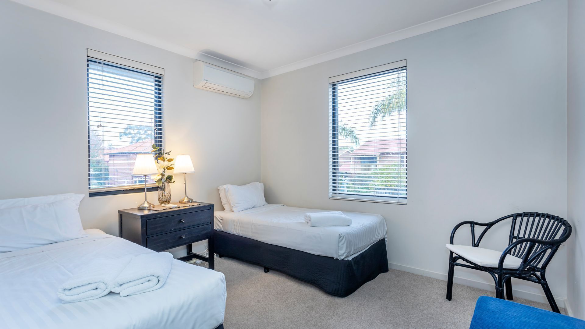 3 chambres, fer et planche à repasser, Wi-Fi gratuit, draps fournis