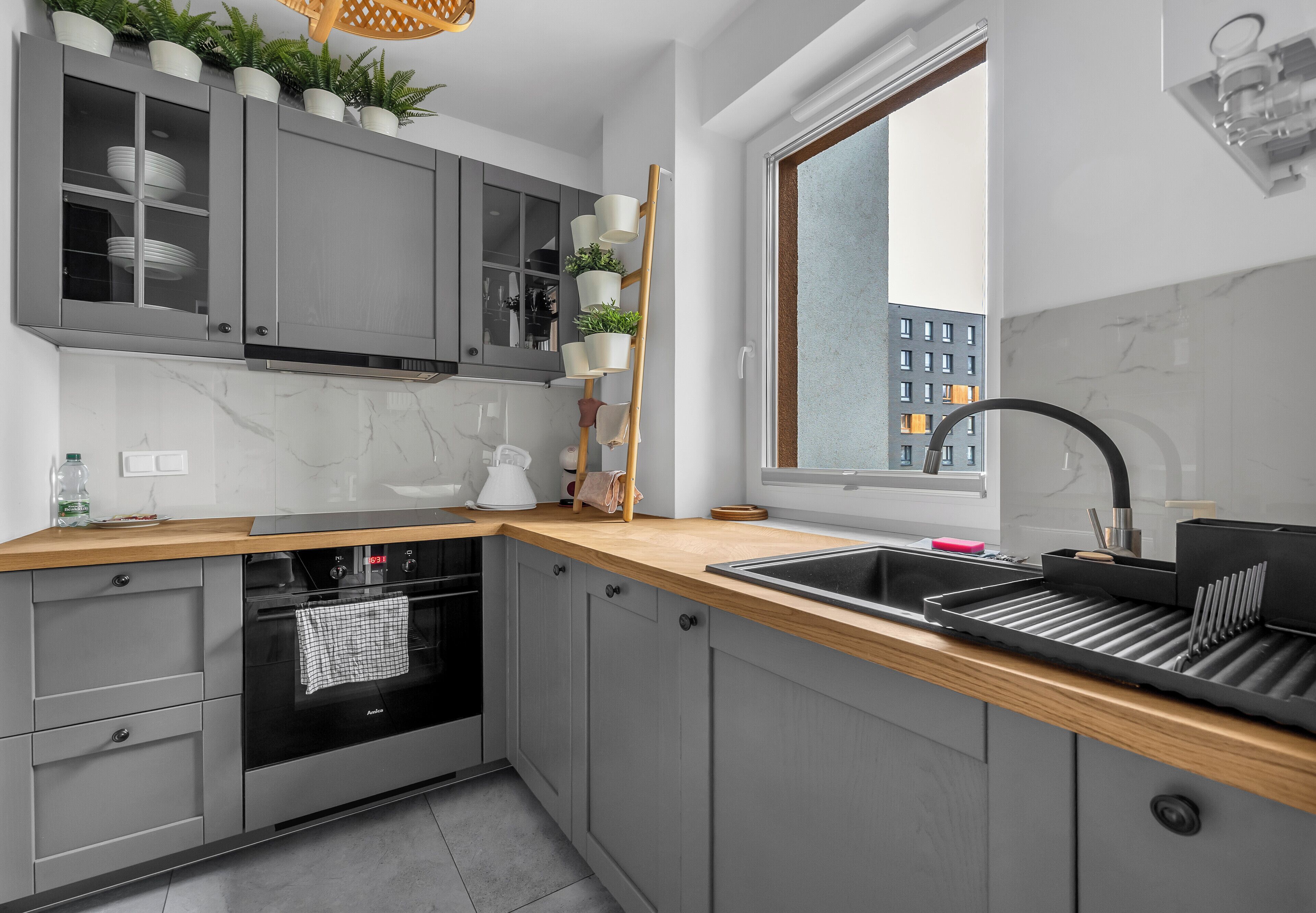 雪櫃、焗爐、爐具、洗碗機