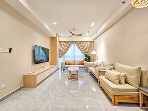 TV, offices - 3R3B Bukit Bintang 5m to TRX Pavilion 600mbps WIFI (Bukit Bintang, Kuala Lumpur)