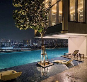 Pool - 5min KLCC - Exceptional Comfort & Luxe @ La Gente (Pavilion Embassy, KLCC, Kuala Lumpur)