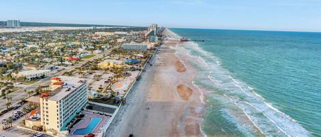 海灘、躺椅、沙灘巾