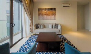 TV, offices - 4R3B Luxe KLCC Embassy Pavilion 600MBPS Gas cook (Kuala Lumpur)