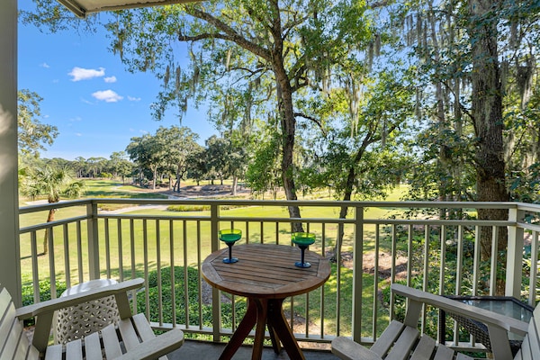 HOST & HOME presents…527 Plantation Club Villas! Nestled in the serene surroundings of Sea Pines Resort, this villa offers a peaceful retreat perfect for the ultimate golf-getaway.