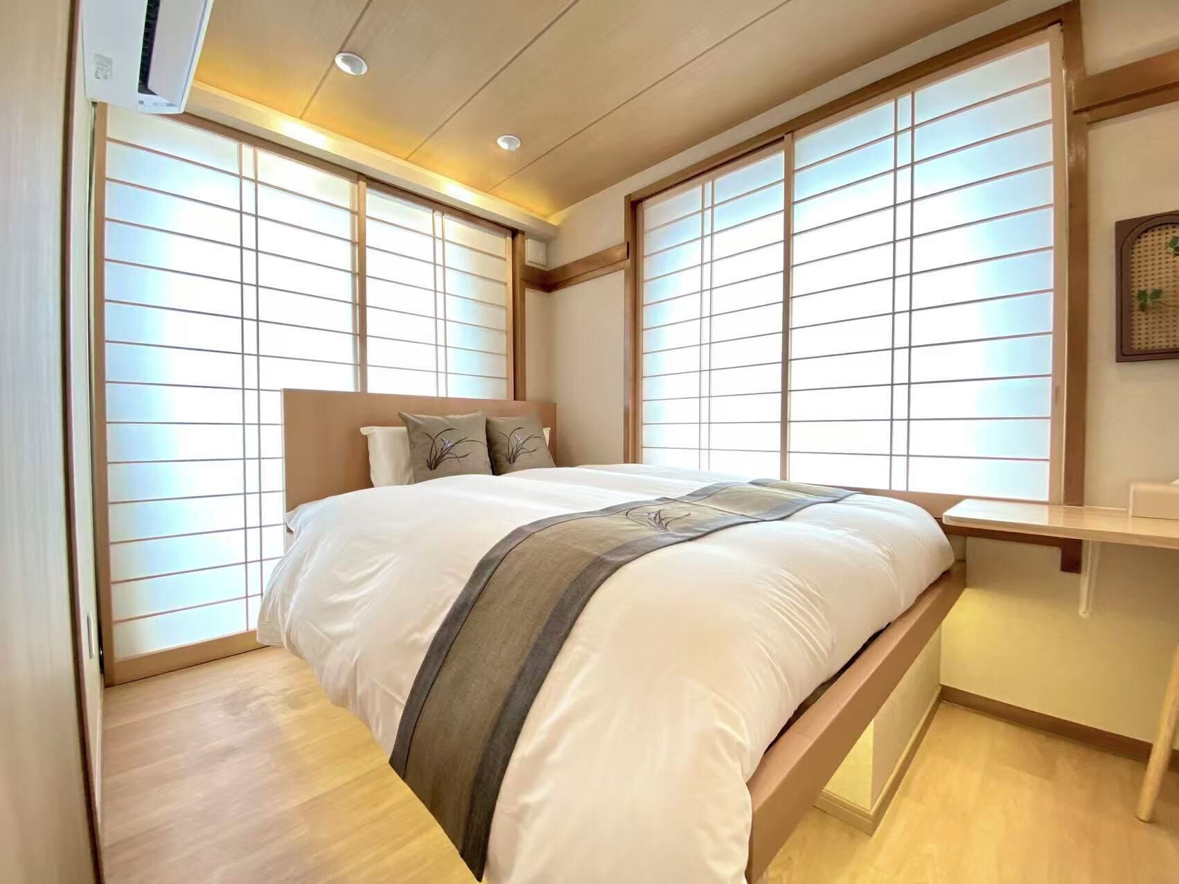 2 bedrooms, iron/ironing board, WiFi (free), bed sheets